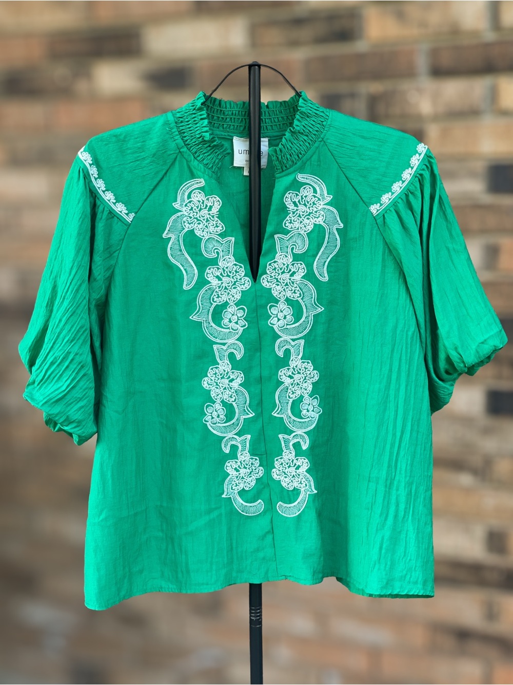 Umgee Large Emerald Green White Embroidered Balloon Sleeve Boho Blouse